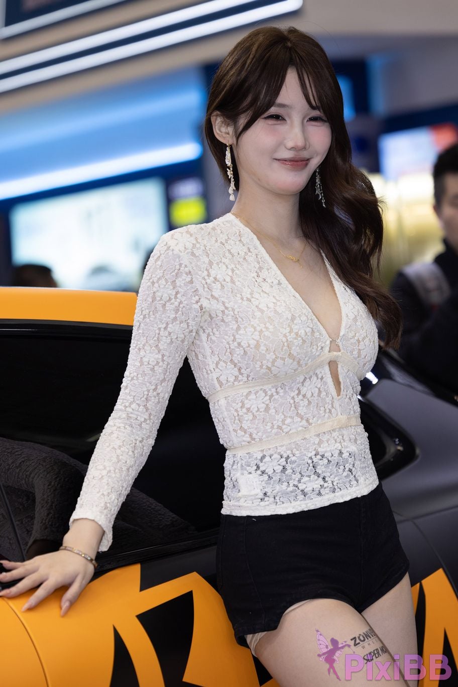 Featured Street Photography Works No.5894 Internet celebrity car models Xiao Sijia and Bingbing PixiBB.COM 116