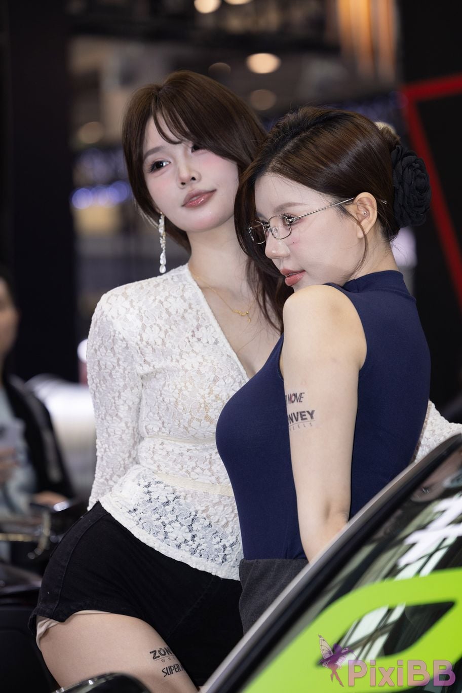 Featured Street Photography Works No.5894 Internet celebrity car models Xiao Sijia and Bingbing PixiBB.COM 119