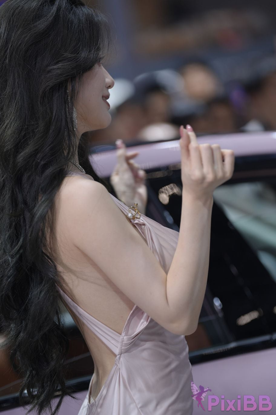 Featured Street Photography Works No.5895 car show long skirt BB Sauce PixiBB.COM 012