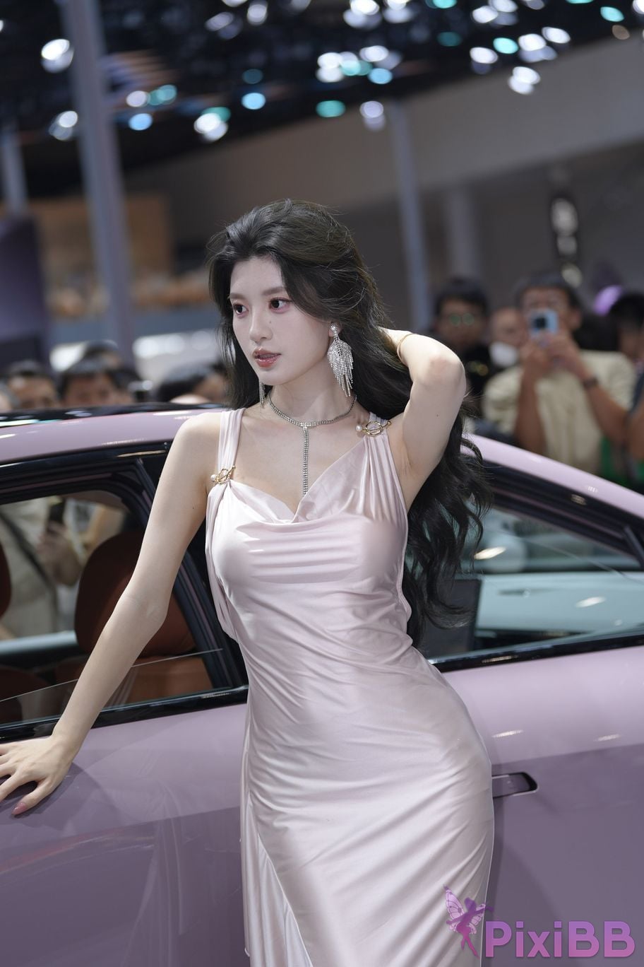 Featured Street Photography Works No.5895 car show long skirt BB Sauce PixiBB.COM 050