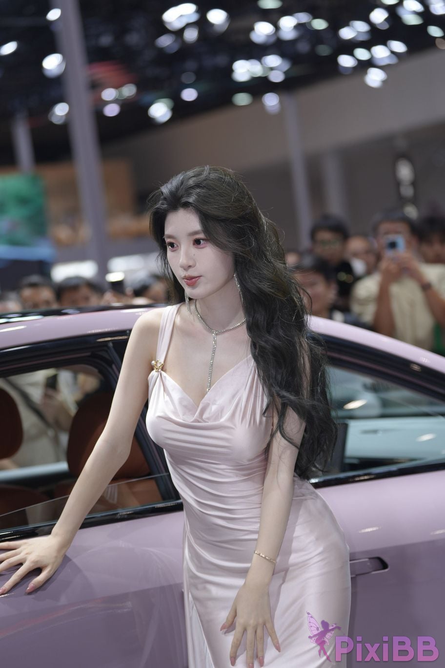 Featured Street Photography Works No.5895 car show long skirt BB Sauce PixiBB.COM 052
