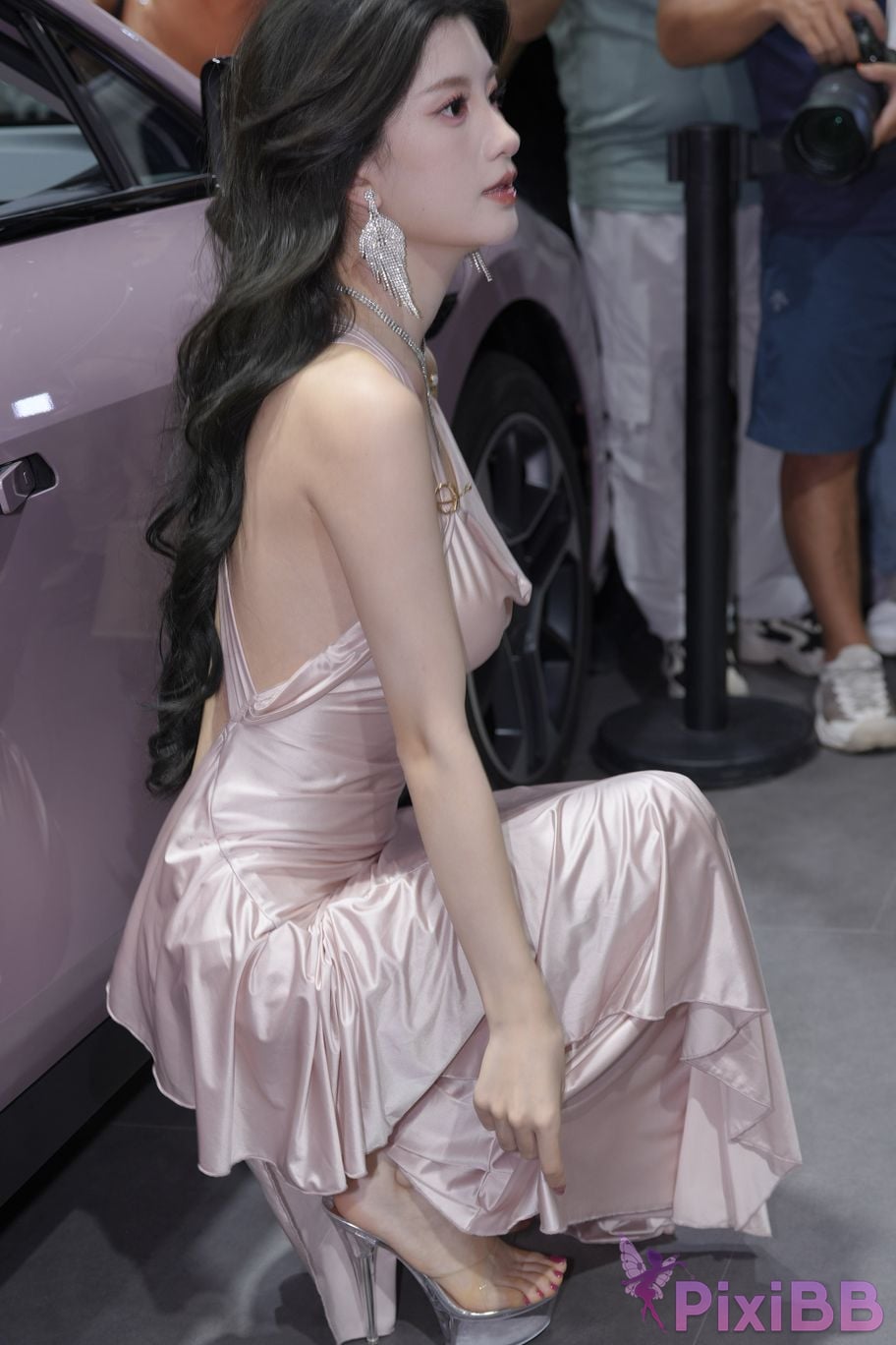Featured Street Photography Works No.5895 car show long skirt BB Sauce PixiBB.COM 108