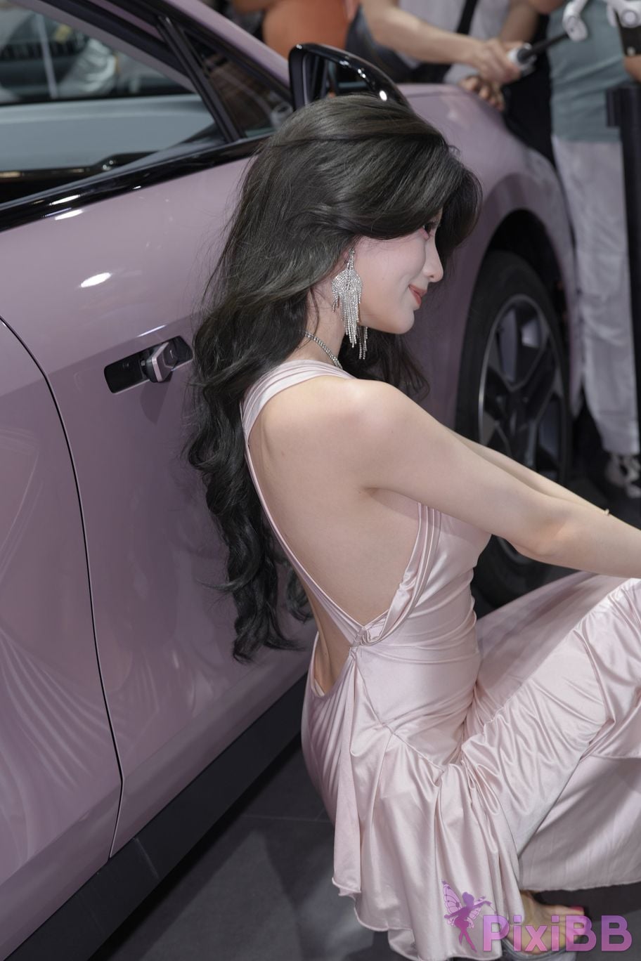 Featured Street Photography Works No.5895 car show long skirt BB Sauce PixiBB.COM 114