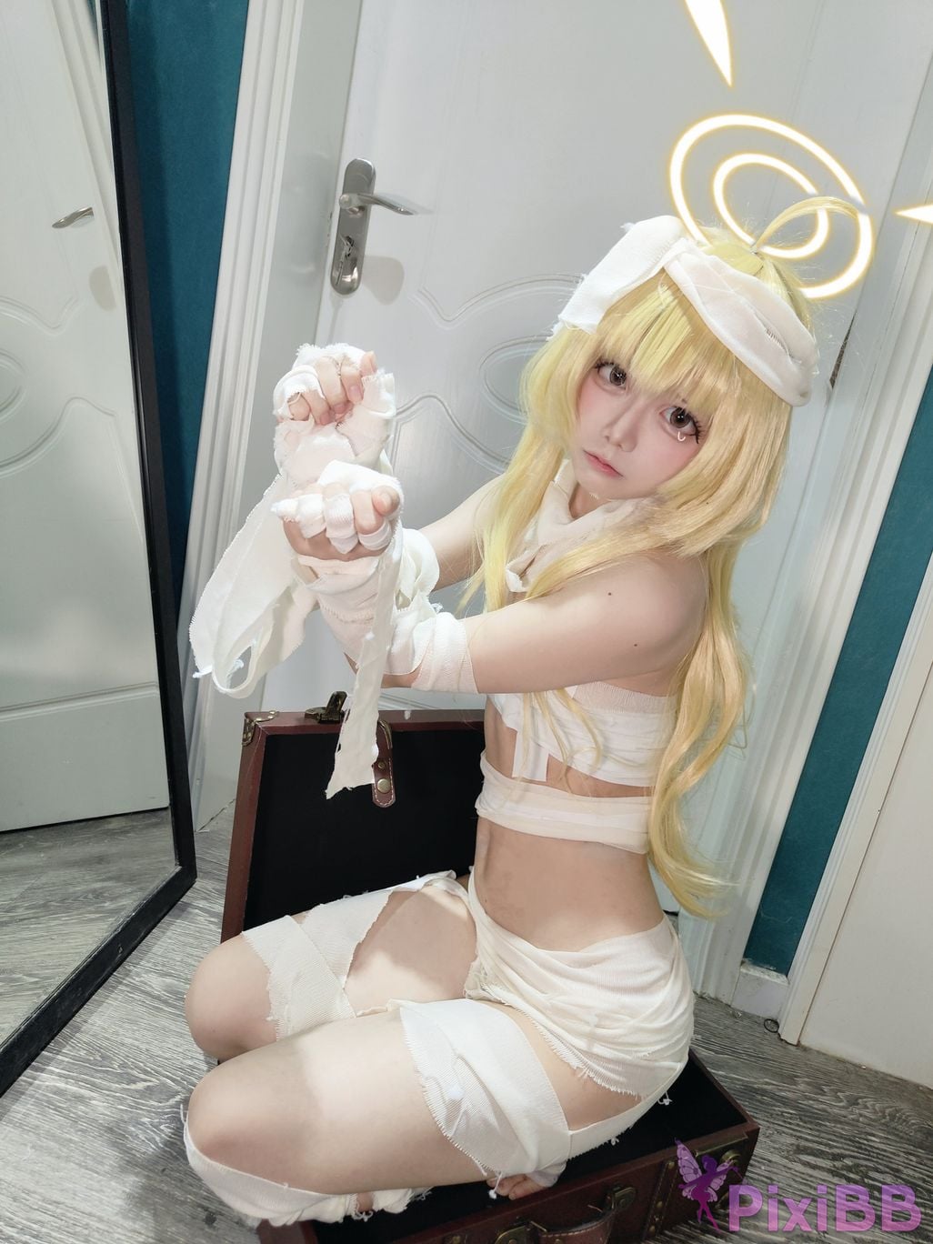 Cosplayer Son miko halloween PixiBB.COM 030