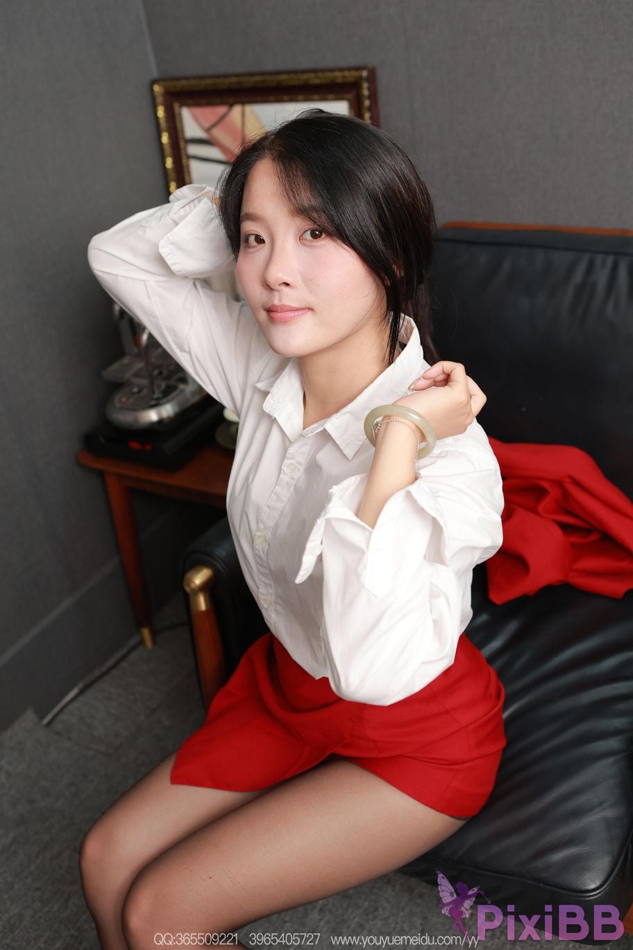 IESS Unconventional Interests No.2274 Wanping Black Silk and Red Outfit Down PixiBB.COM 088