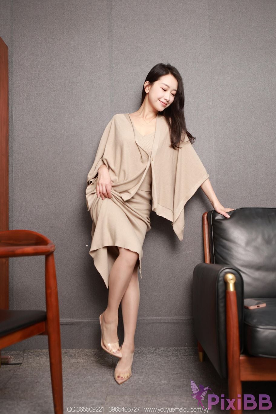 IESS Unconventional Interests No.2282 Xiaojie Intimate Sister Down PixiBB.COM 026
