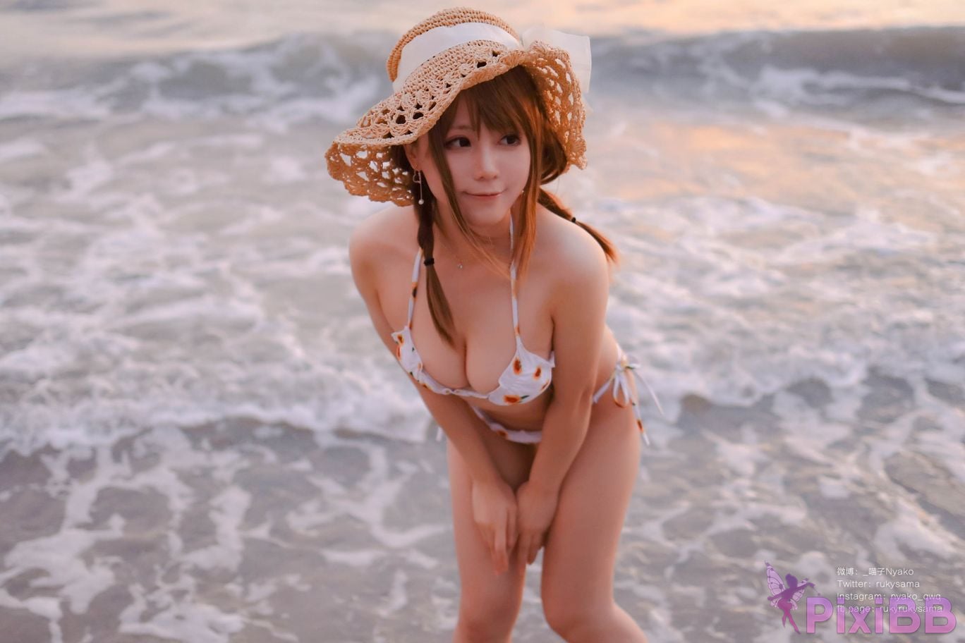 Coser Nyako PixiBB.COM 008.JPG