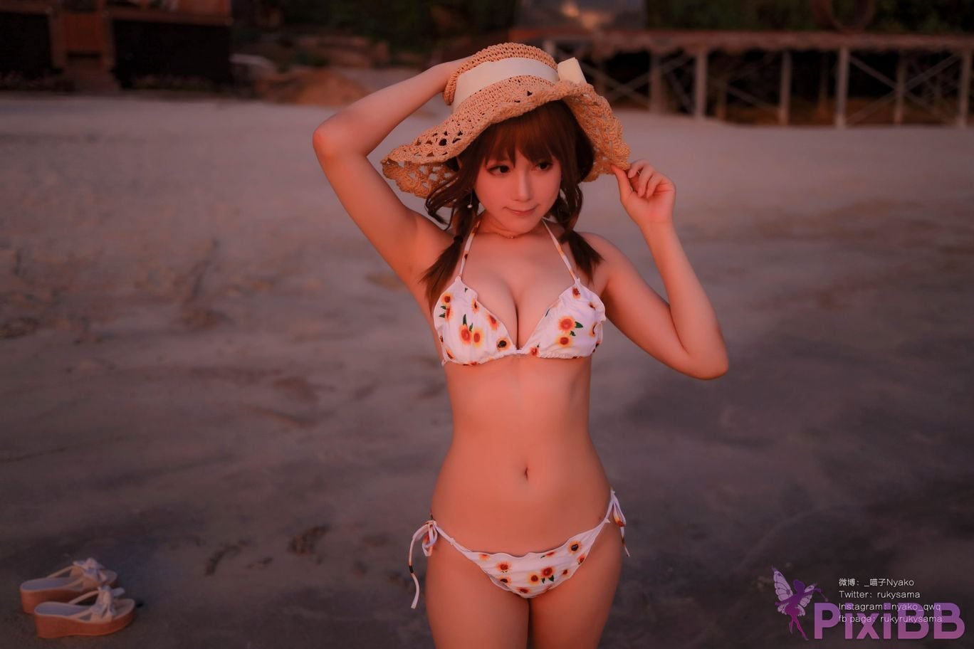 Coser Nyako PixiBB.COM 019.JPG