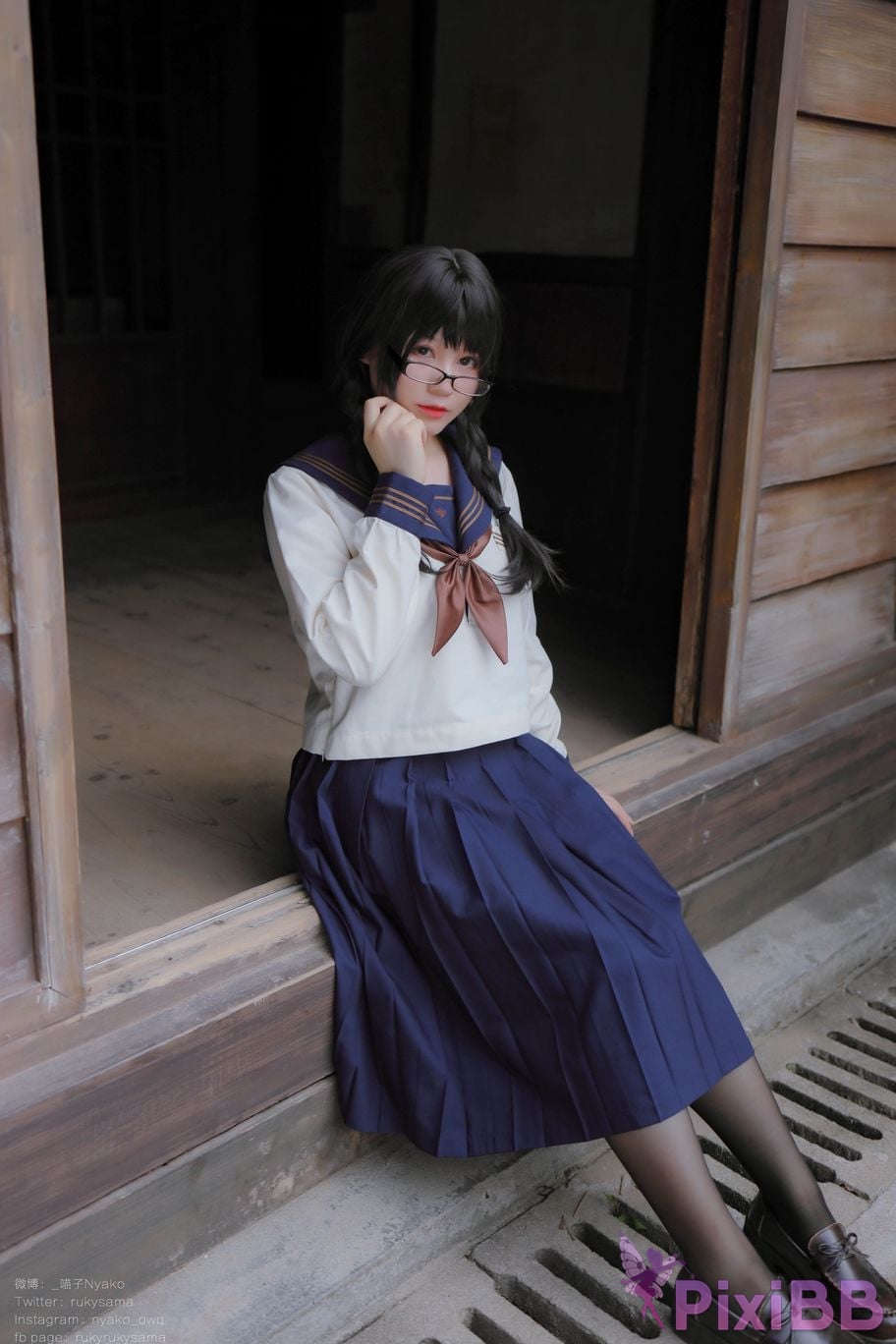 Coser Nyako PixiBB.COM 069