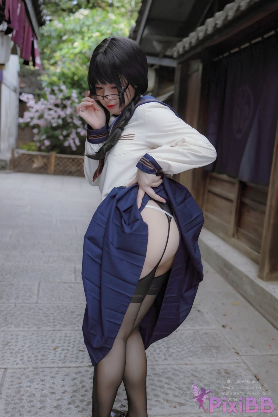 Coser Nyako PixiBB.COM 104