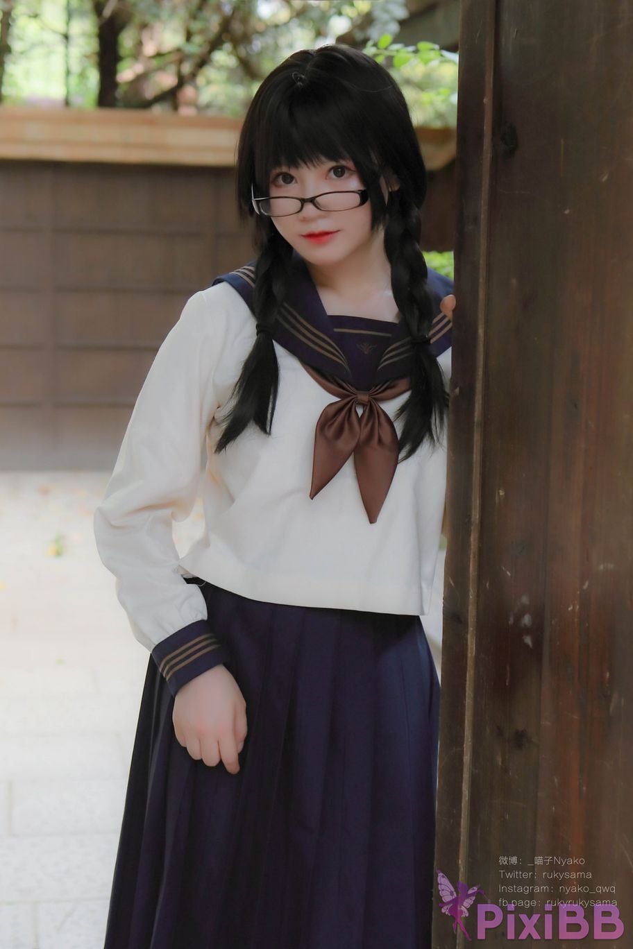 Coser Nyako PixiBB.COM 139