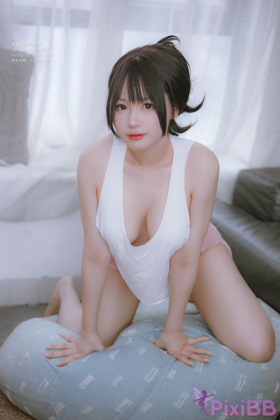 Coser Nyako PixiBB.COM 011