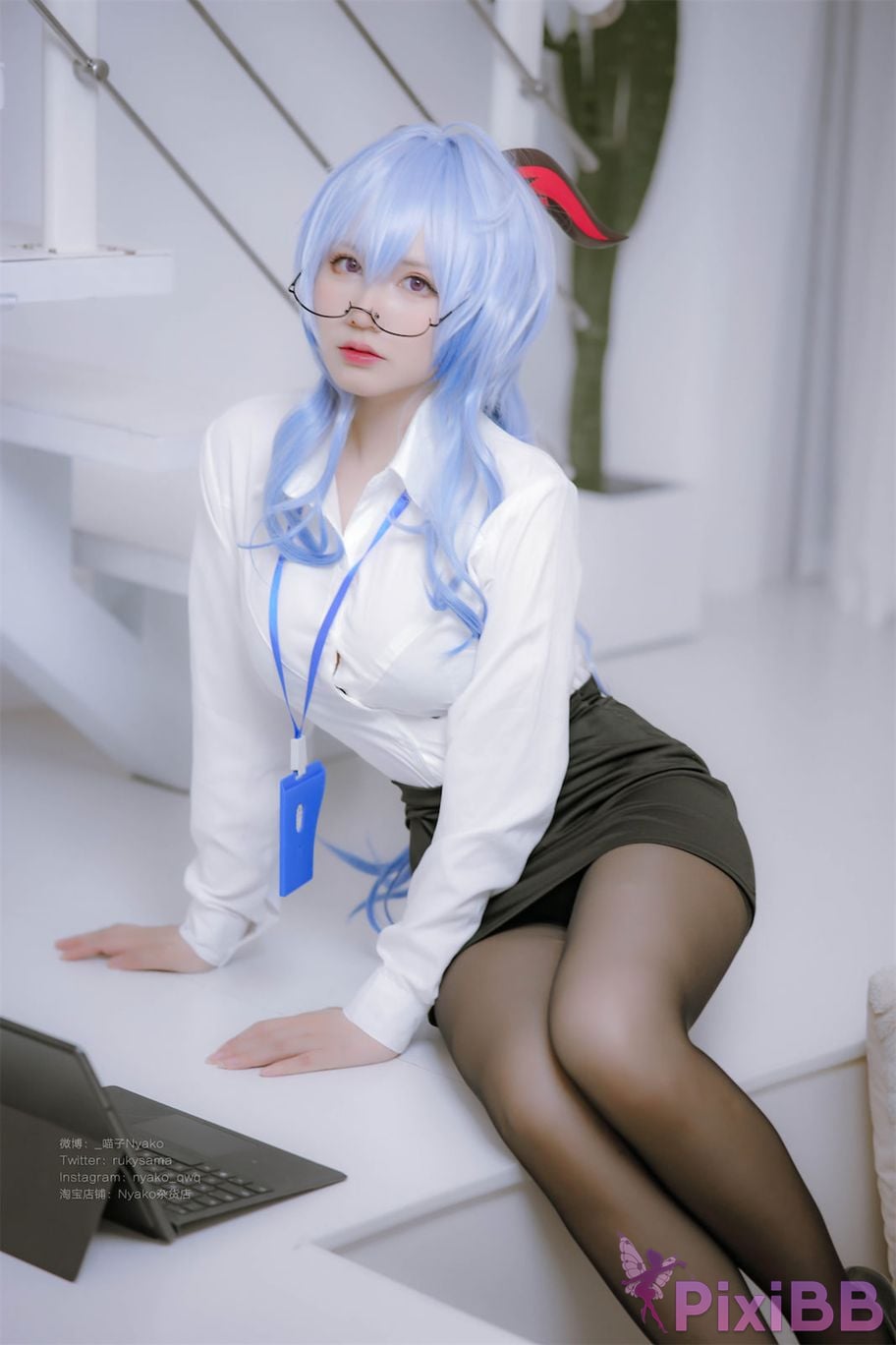 Coser Nyako OL PixiBB.COM 009