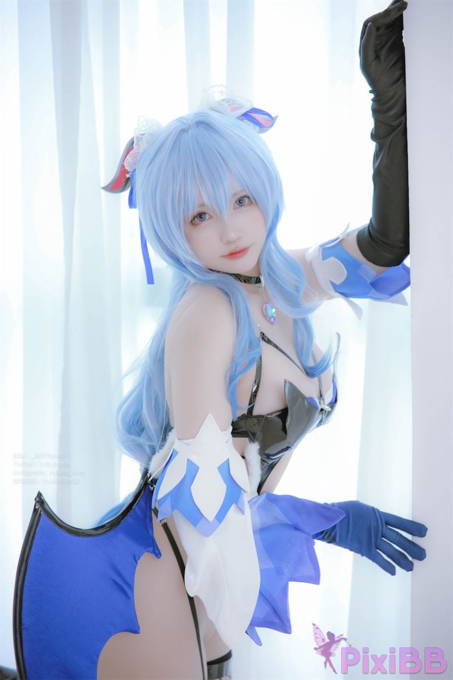 Coser Nyako PixiBB.COM 029