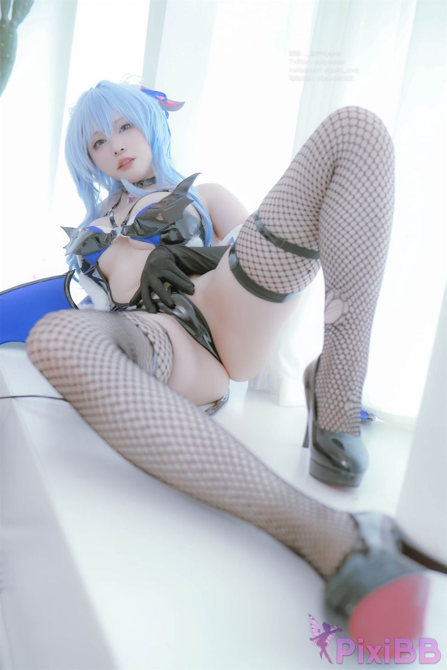 Coser Nyako PixiBB.COM 039