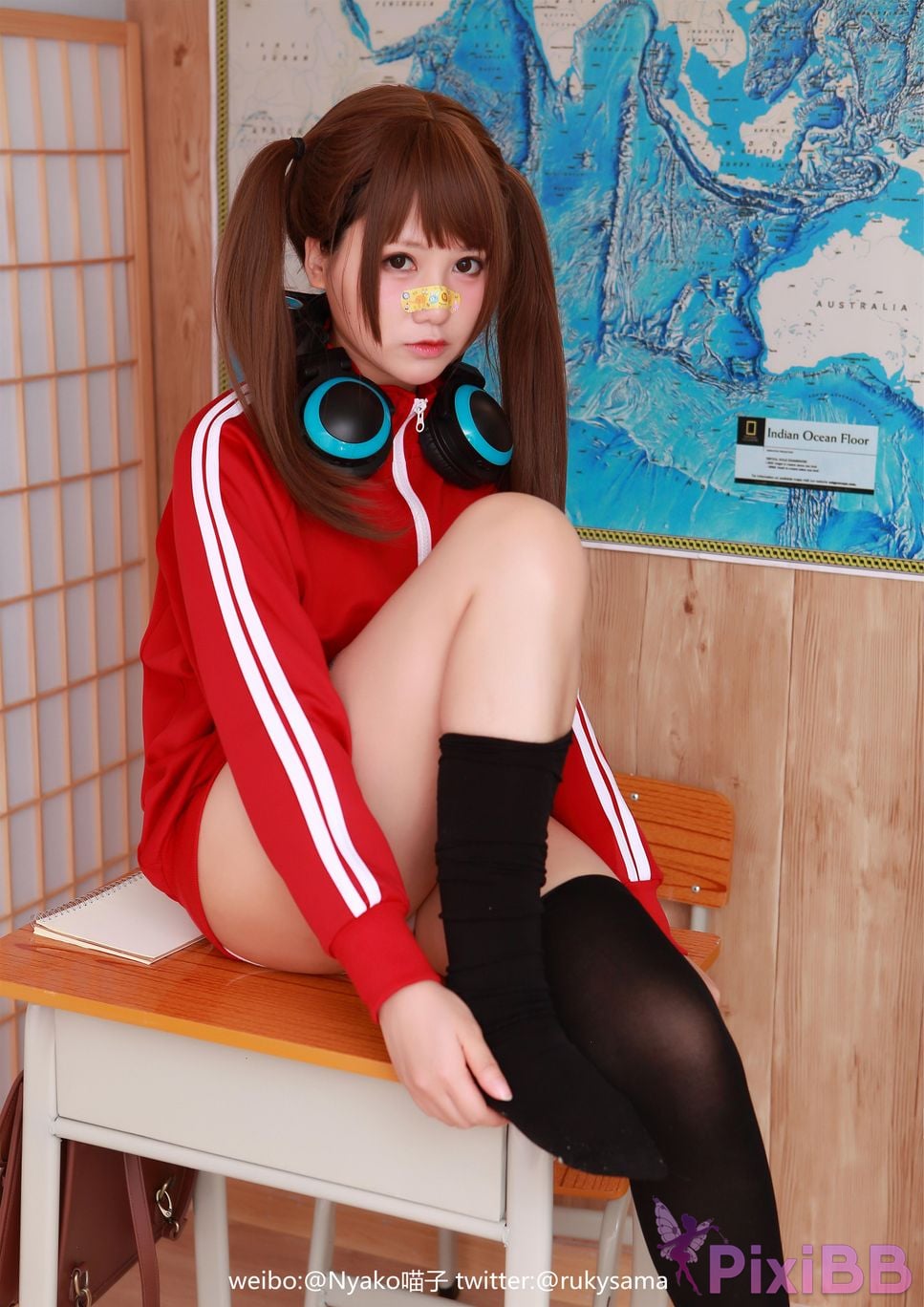 Coser Nyako PixiBB.COM 002