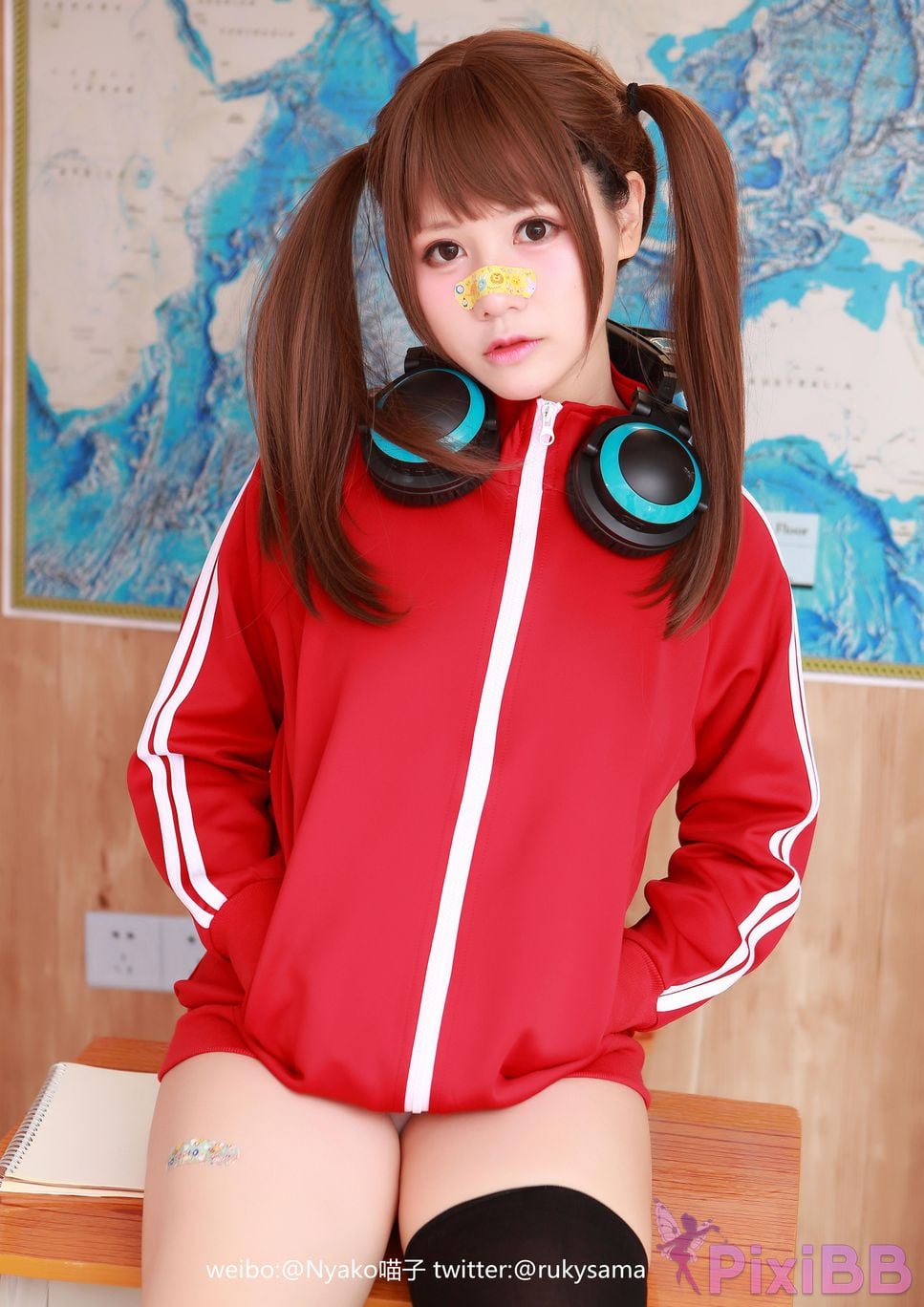 Coser Nyako PixiBB.COM 003