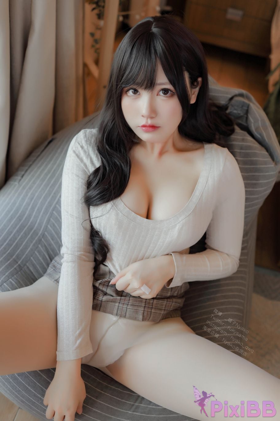 Coser Nyako PixiBB.COM 022