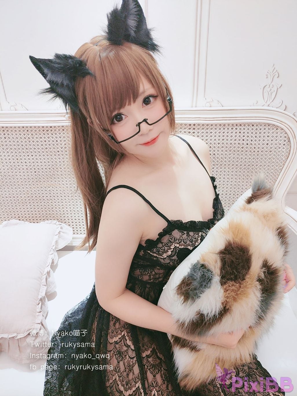Coser Nyako PixiBB.COM 122.JPG