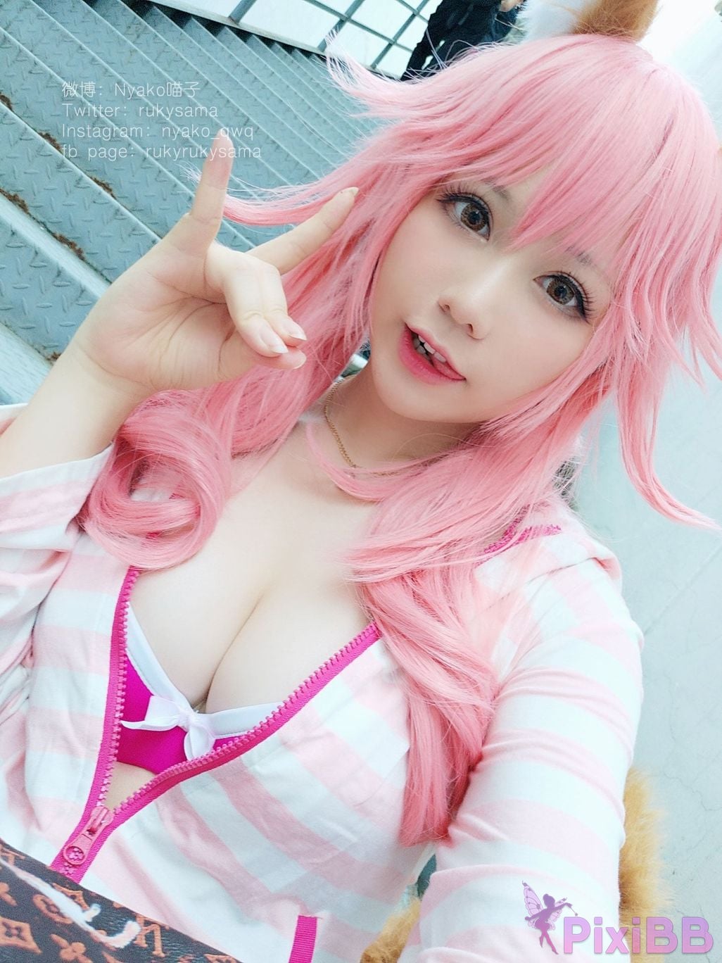 Coser Nyako PixiBB.COM 115.JPG