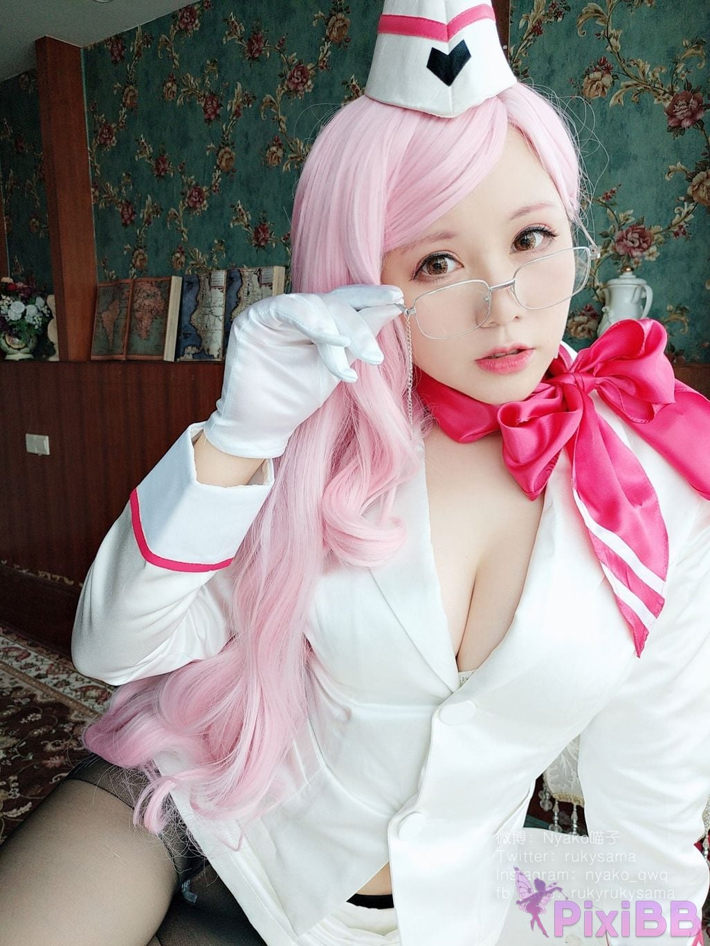 Coser Nyako PixiBB.COM 150.JPG