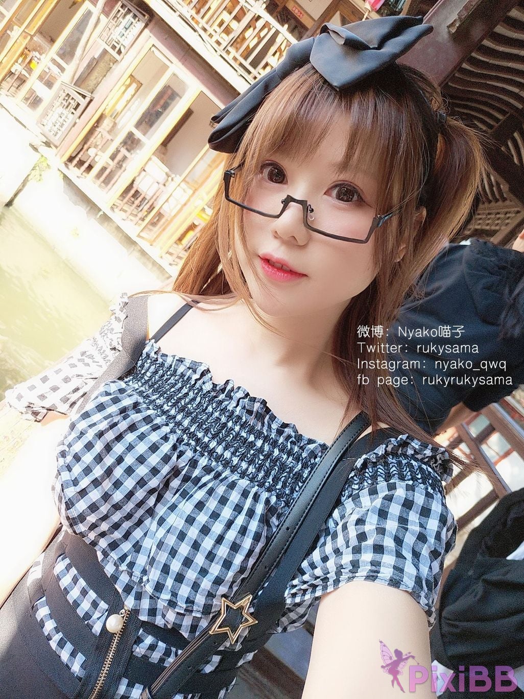 Coser Nyako PixiBB.COM 205.JPG