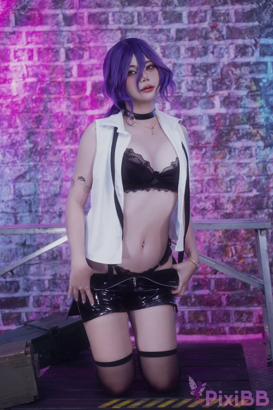 Cosplayer Miinmeow Reze PixiBB.COM 017