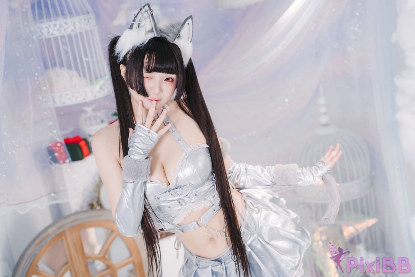 Cosplayer Luoluo Raku Malymoon silver fox PixiBB.COM 004