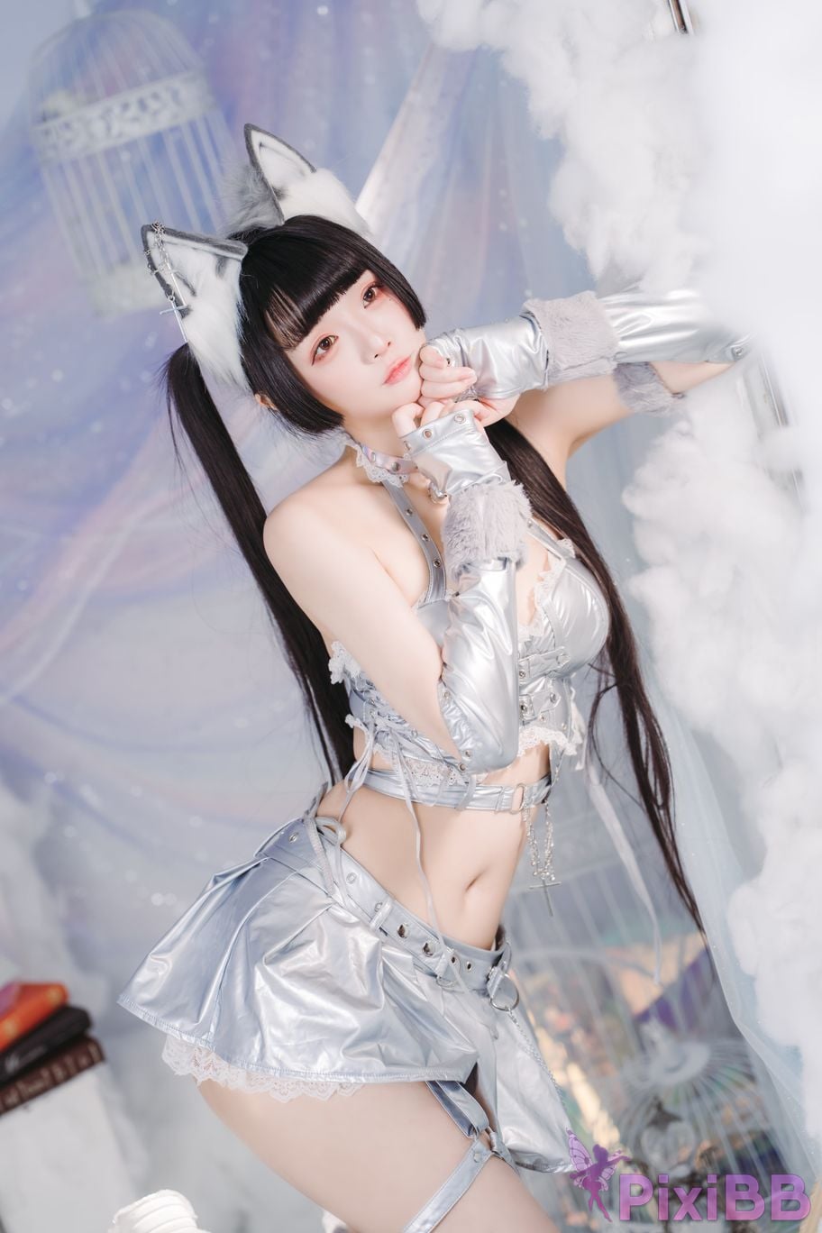 Cosplayer Luoluo Raku Malymoon silver fox PixiBB.COM 013