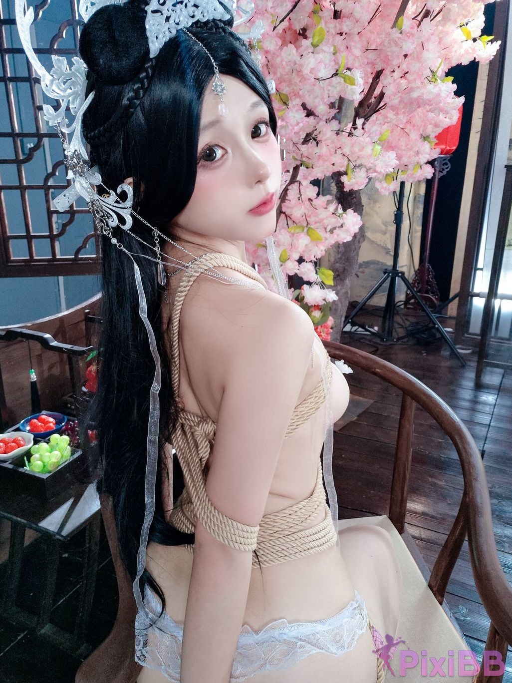 Cosplayer Hinajiao Bai Yueguang PixiBB.COM 010