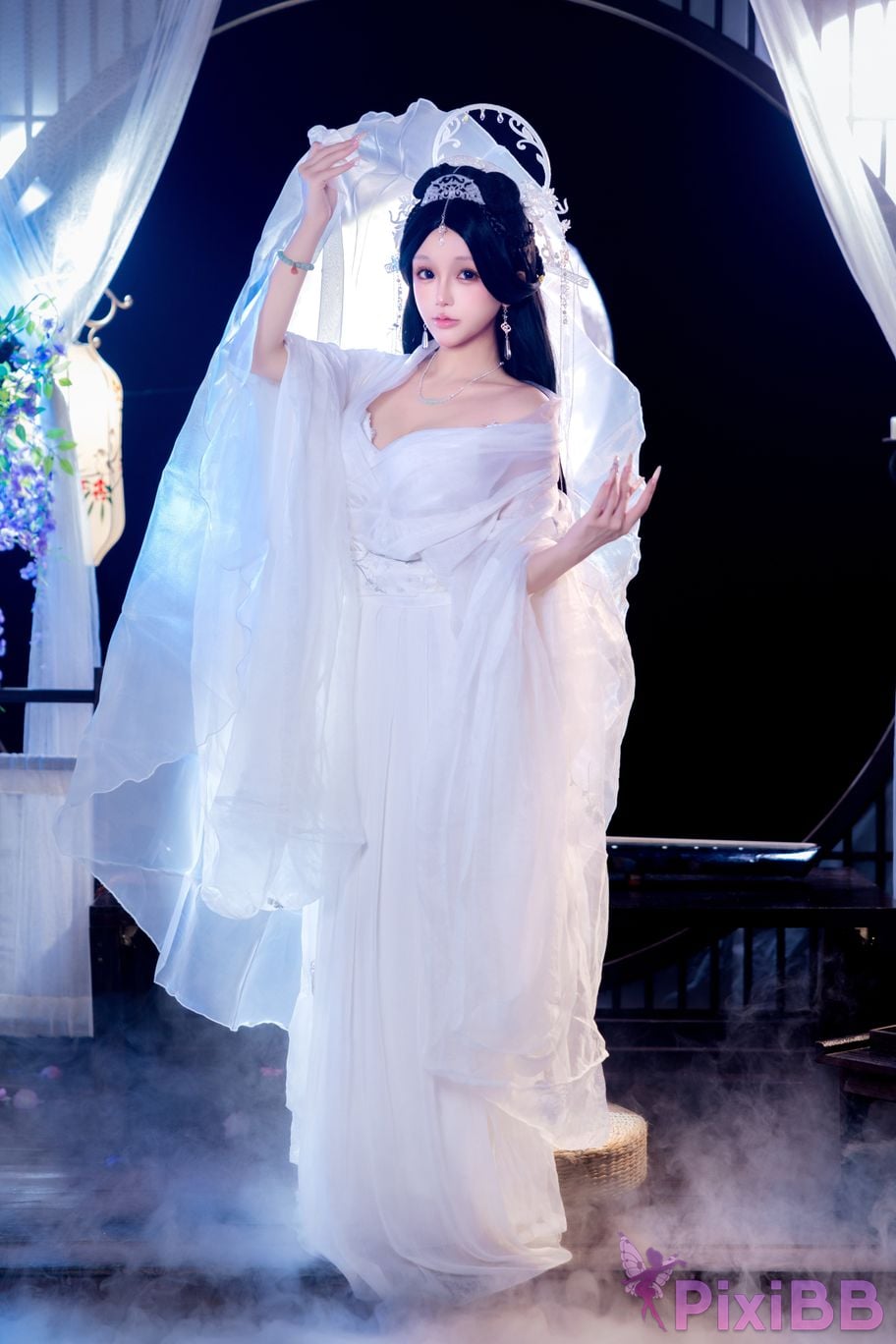 Cosplayer Hinajiao Bai Yueguang PixiBB.COM 013