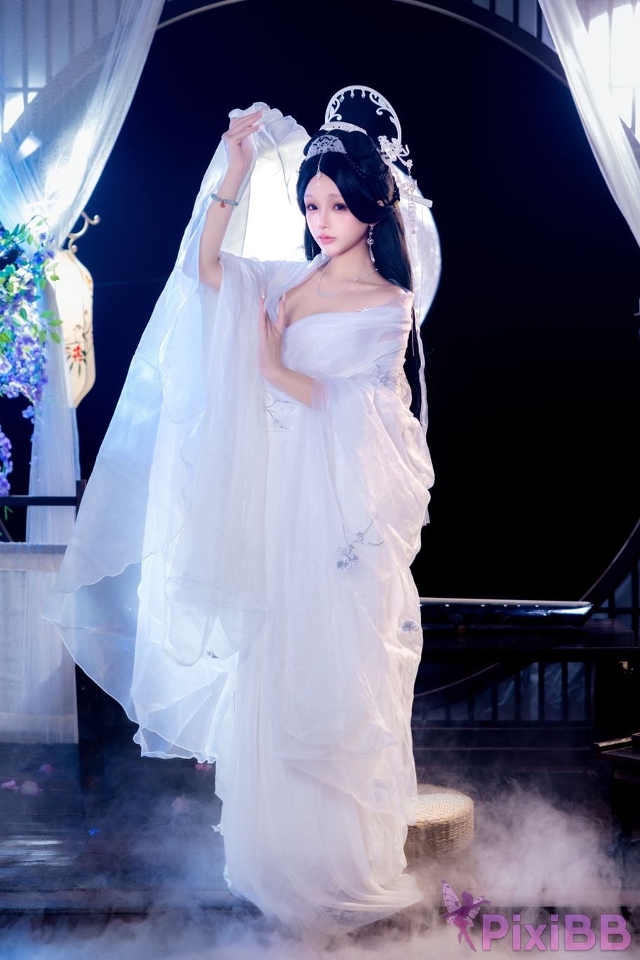 Cosplayer Hinajiao Bai Yueguang PixiBB.COM 014