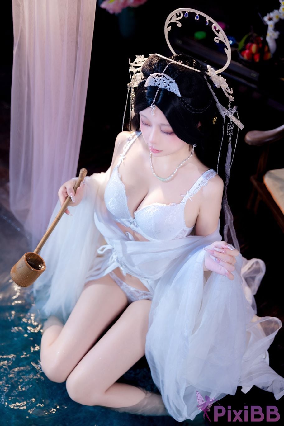 Cosplayer Hinajiao Bai Yueguang PixiBB.COM 036