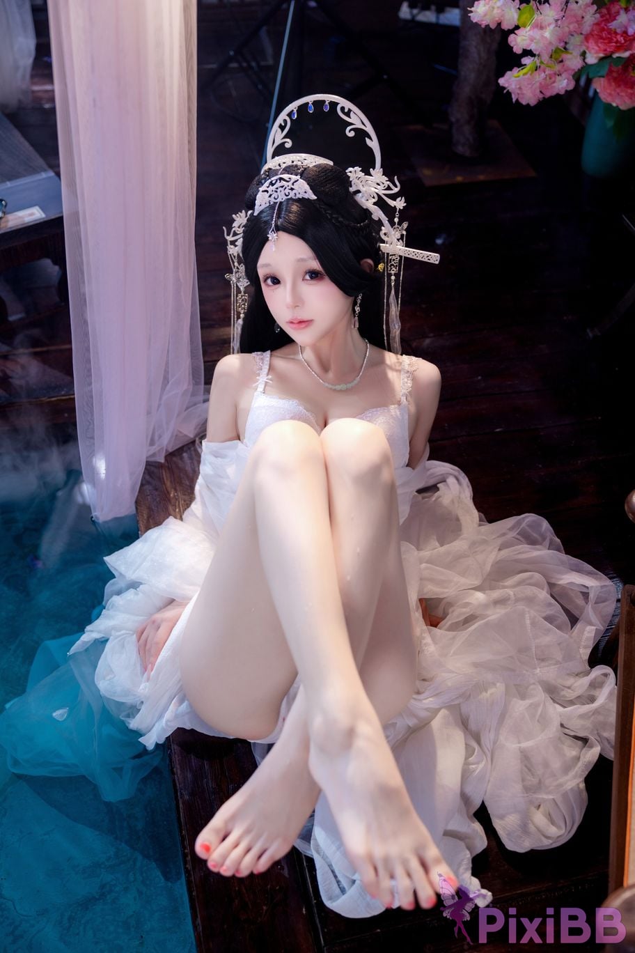 Cosplayer Hinajiao Bai Yueguang PixiBB.COM 039