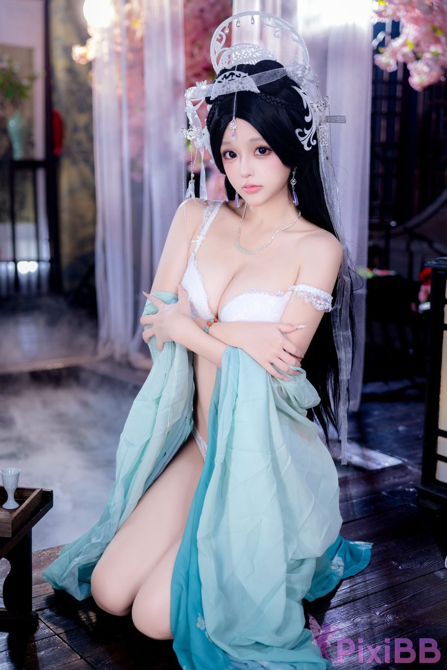 Cosplayer Hinajiao Bai Yueguang PixiBB.COM 071