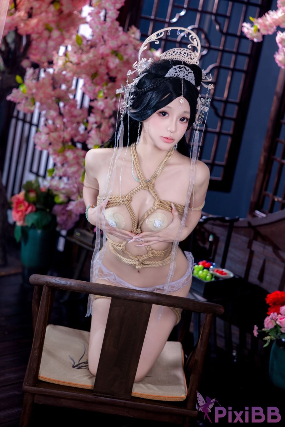 Cosplayer Hinajiao Bai Yueguang PixiBB.COM 098