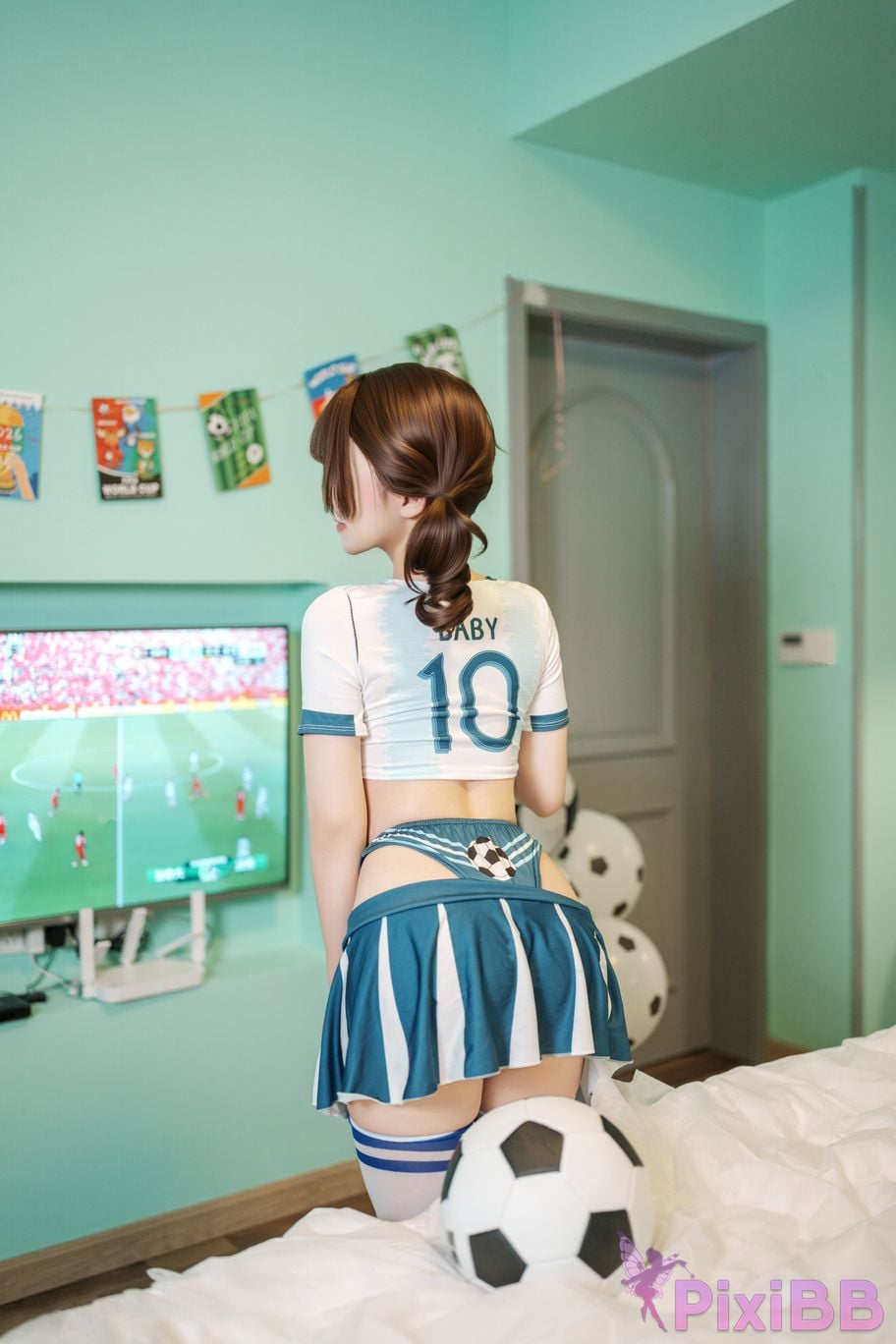 Cosplayer Bangni Bonnie football sweetheart PixiBB.COM 032