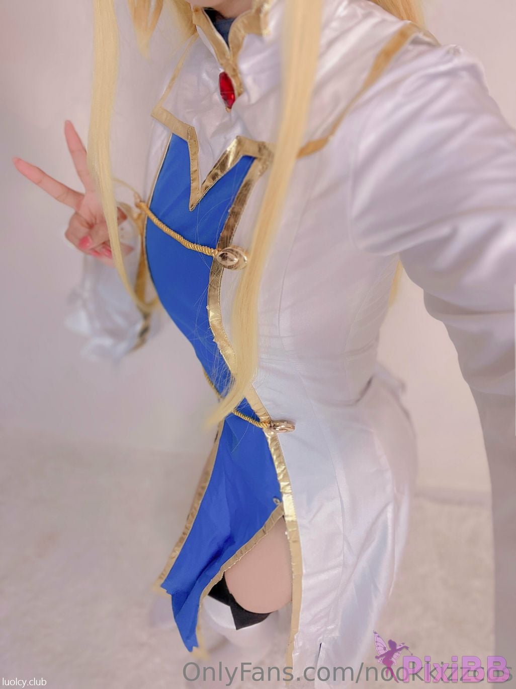 Cosplayer nookkizzcos Priestess Goblin Slayer PixiBB.COM 004