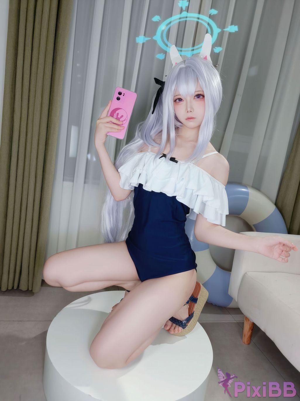 Cosplayer Son miko Blue Archive Yuexue Gongzi swimsuit PixiBB.COM 043