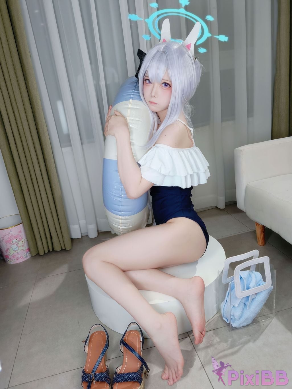 Cosplayer Son miko Blue Archive Yuexue Gongzi swimsuit PixiBB.COM 045