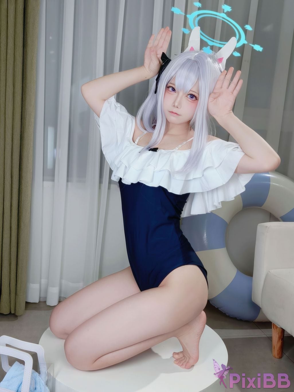 Cosplayer Son miko Blue Archive Yuexue Gongzi swimsuit PixiBB.COM 048