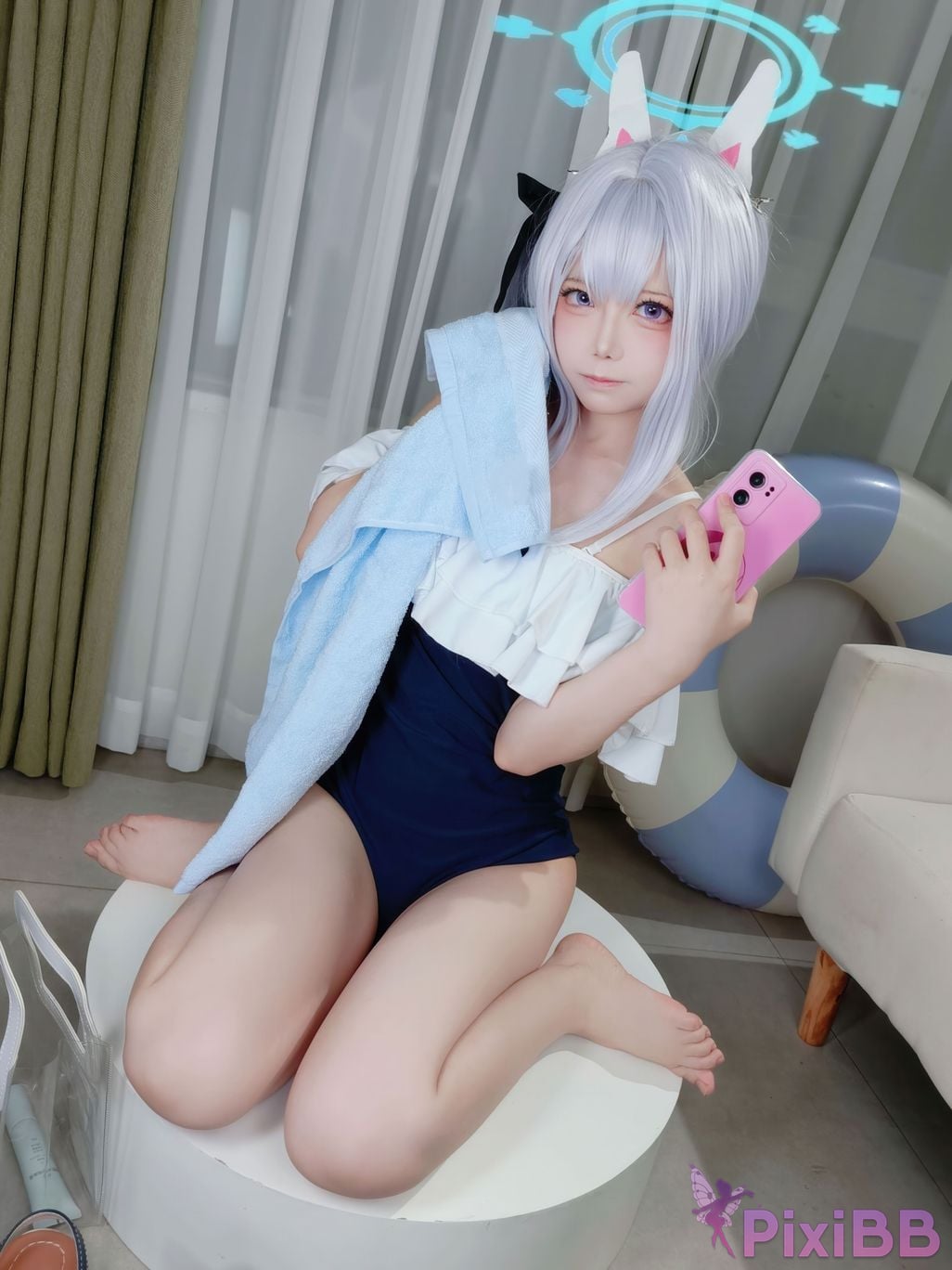 Cosplayer Son miko Blue Archive Yuexue Gongzi swimsuit PixiBB.COM 054