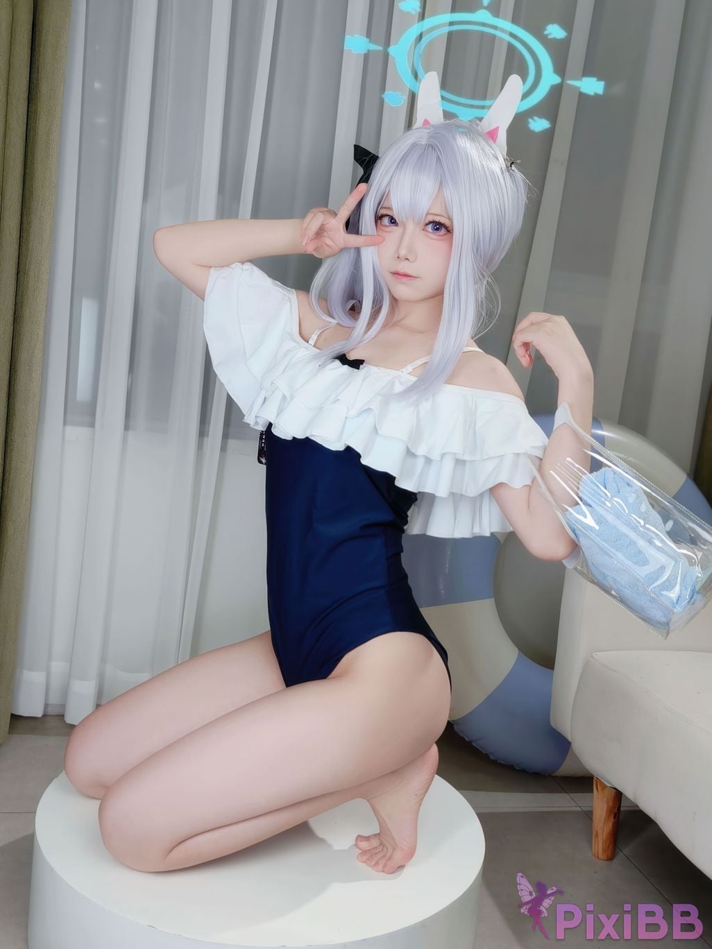 Cosplayer Son miko Blue Archive Yuexue Gongzi swimsuit PixiBB.COM 060