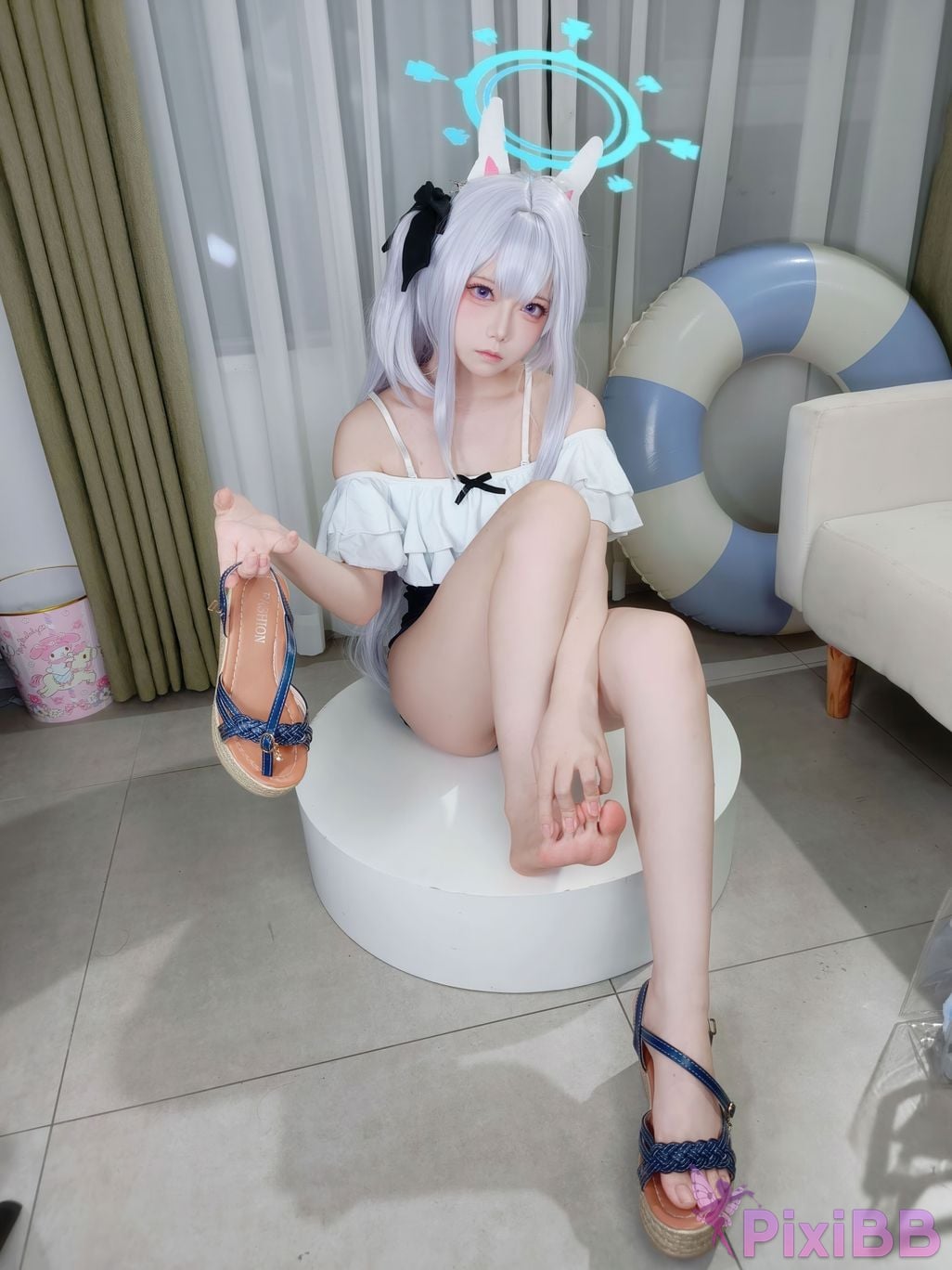 Cosplayer Son miko Blue Archive Yuexue Gongzi swimsuit PixiBB.COM 069