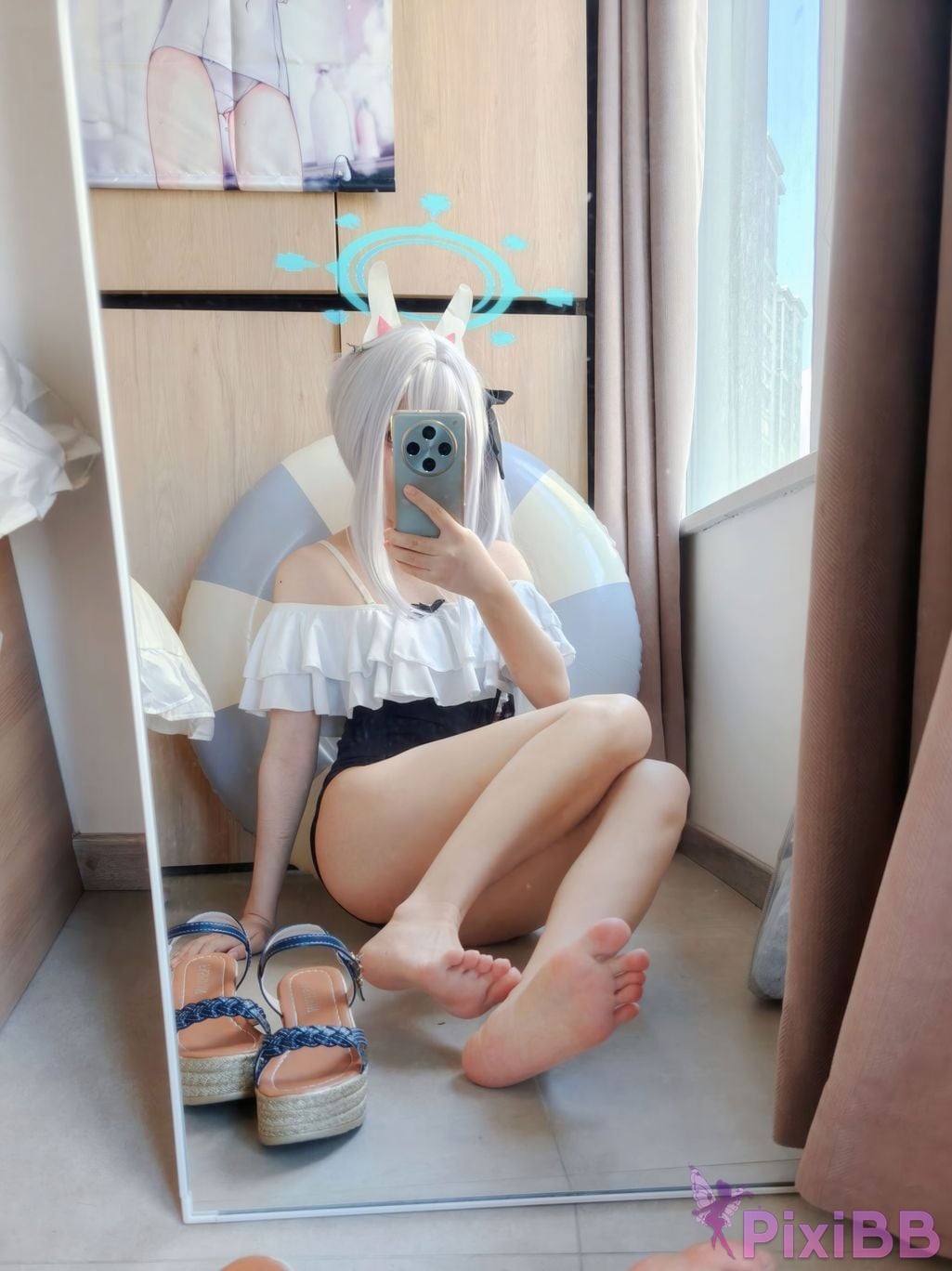 Cosplayer Son miko Blue Archive Yuexue Gongzi swimsuit PixiBB.COM 081