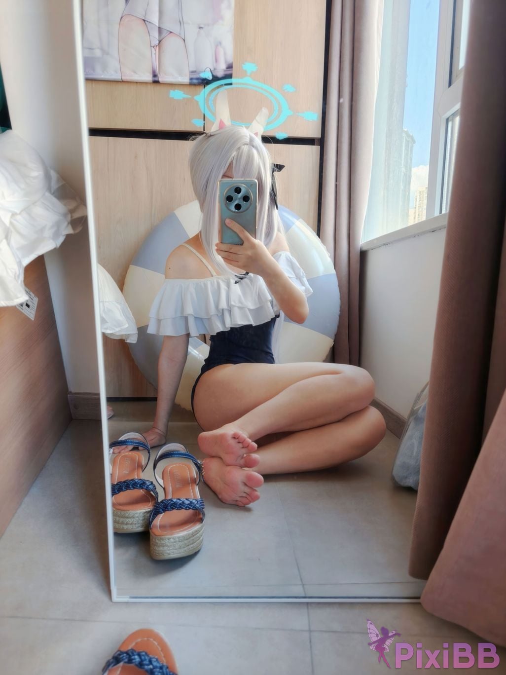 Cosplayer Son miko Blue Archive Yuexue Gongzi swimsuit PixiBB.COM 082