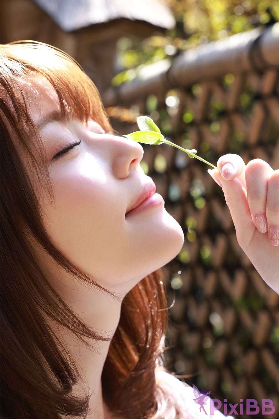 Japanese Idol Yuka Kohinata FRIDAY digital photo book Wet and burning Vol.1 PixiBB.COM 007