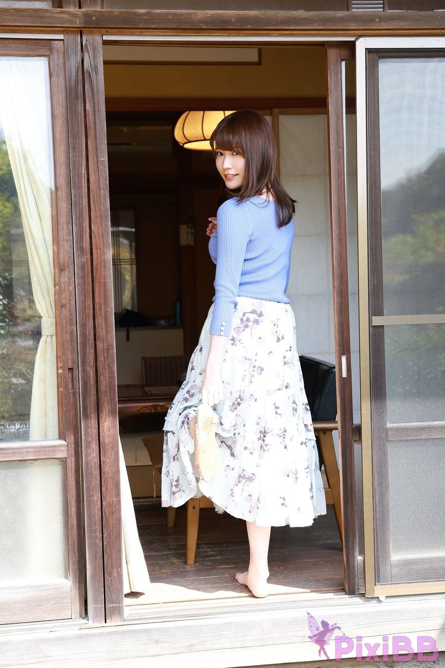 Japanese Idol Yuka Kohinata FRIDAY digital photo book Wet and burning Vol.1 PixiBB.COM 009