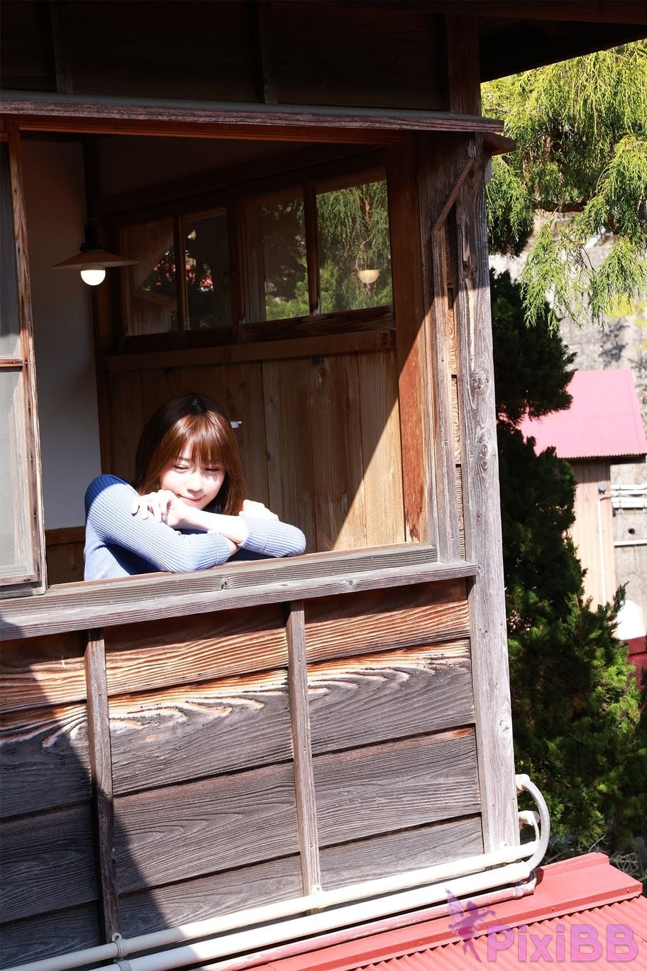 Japanese Idol Yuka Kohinata FRIDAY digital photo book Wet and burning Vol.1 PixiBB.COM 010
