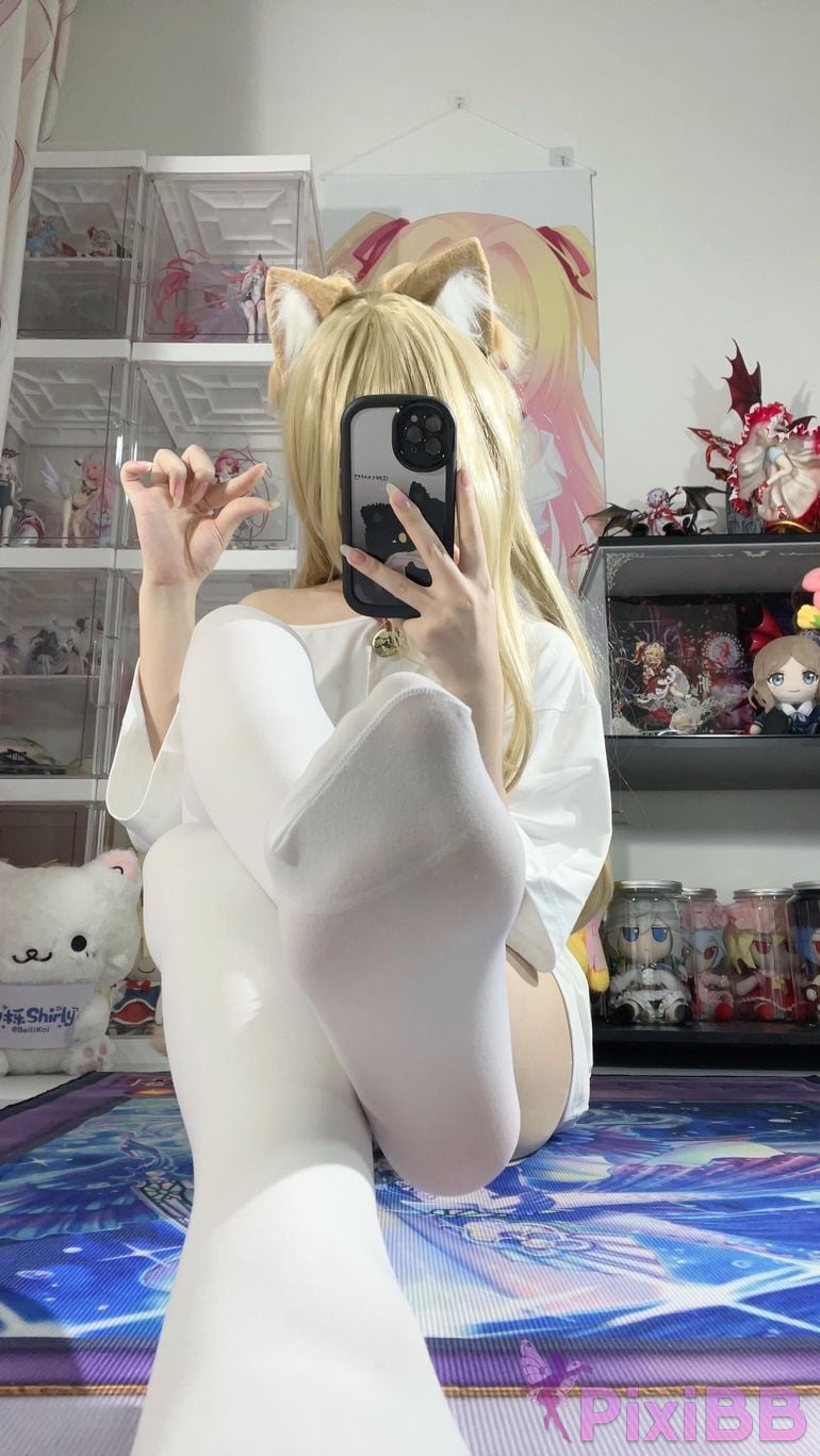 Cosplayer white oak Shirly Soybean flour PixiBB.COM 002